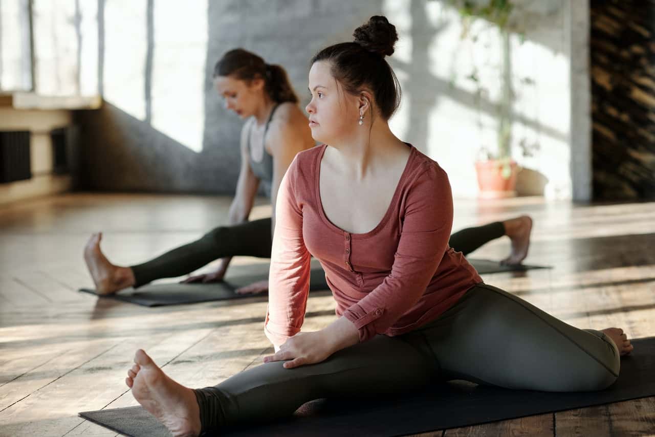 photo-of-women-exercising-together-4057271