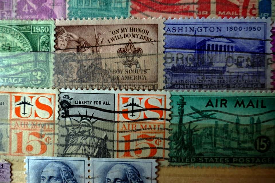 postage-stamps-3292118_960_720