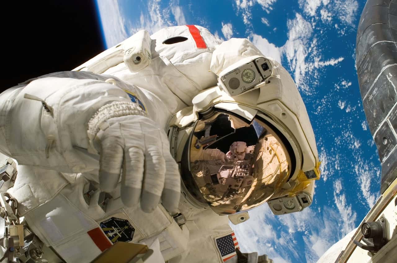 sky-earth-space-working-2156