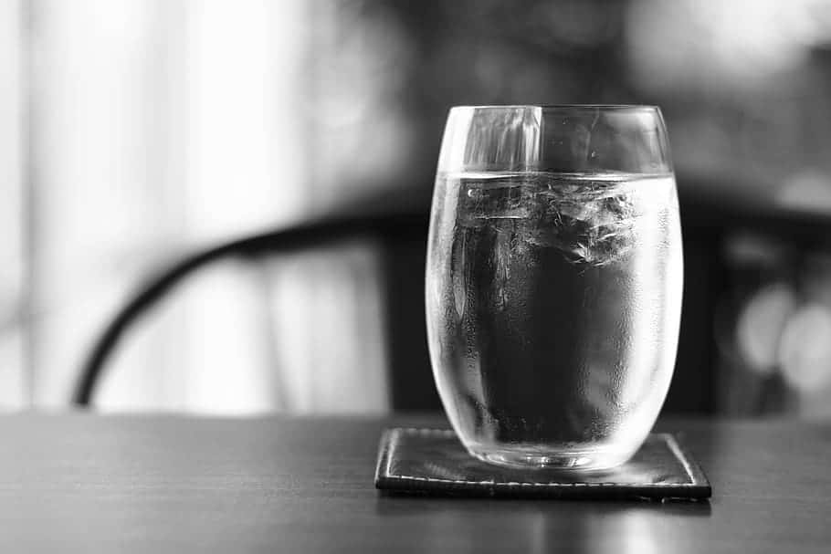 water-glass-drink-liquid-black-and-white-closeup