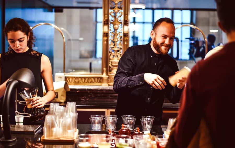 2017-05-04-18-26-42-900x568