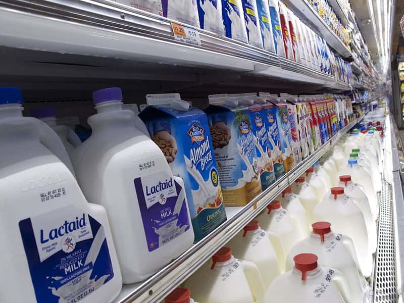 800px-Milk_Aisle
