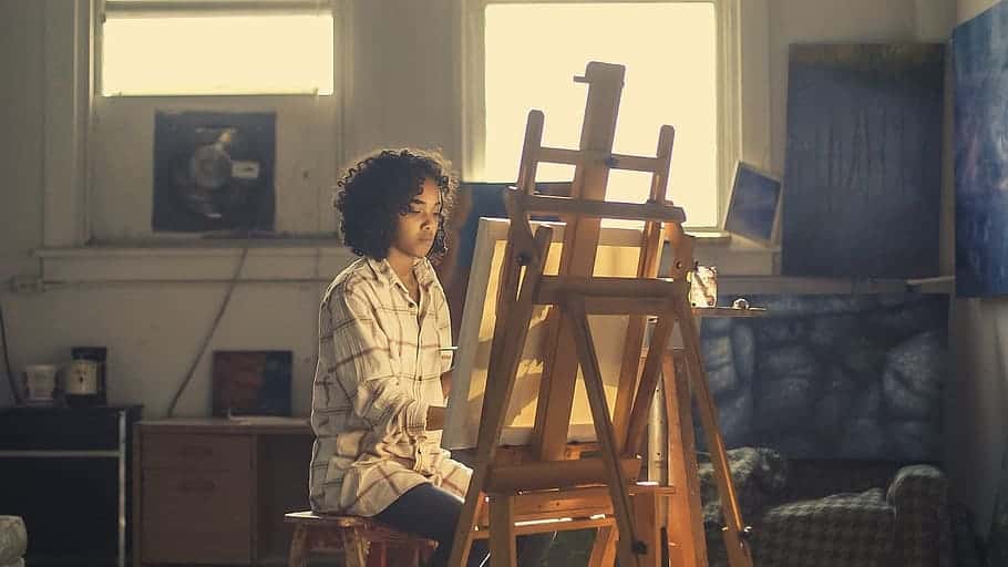 artist-painter-easel-canvas