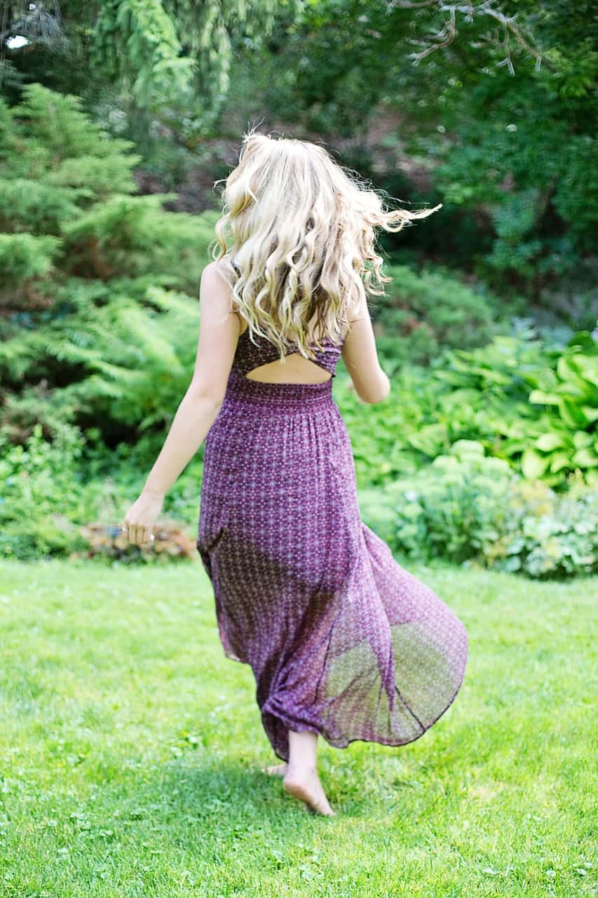 girl-570832_1280
