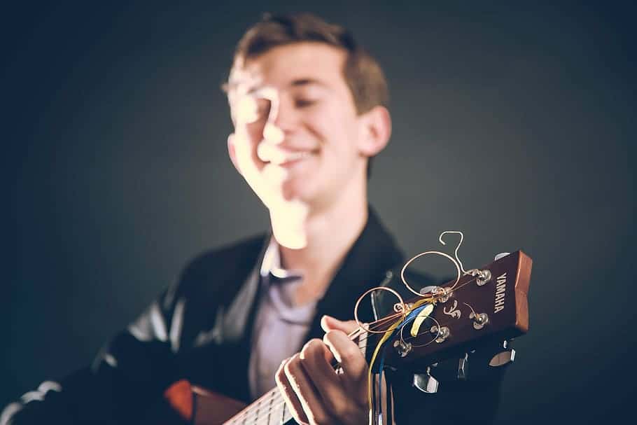 guy-guitar-young-boy