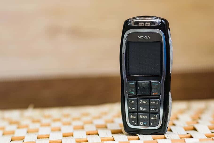 nokia-3220-nokia-3220-phone-cell-cellular