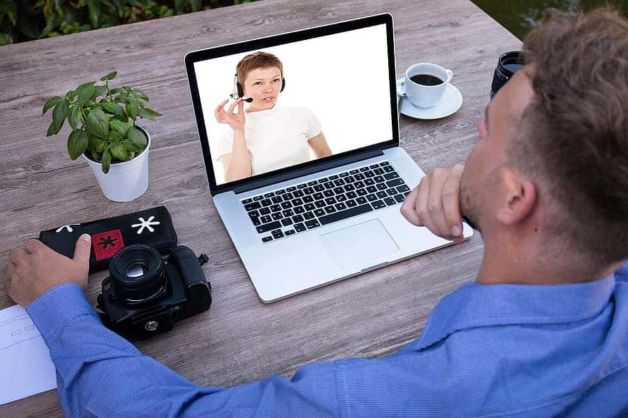 webinar-video-conference-skype-call-training-elearning-learn-lesson