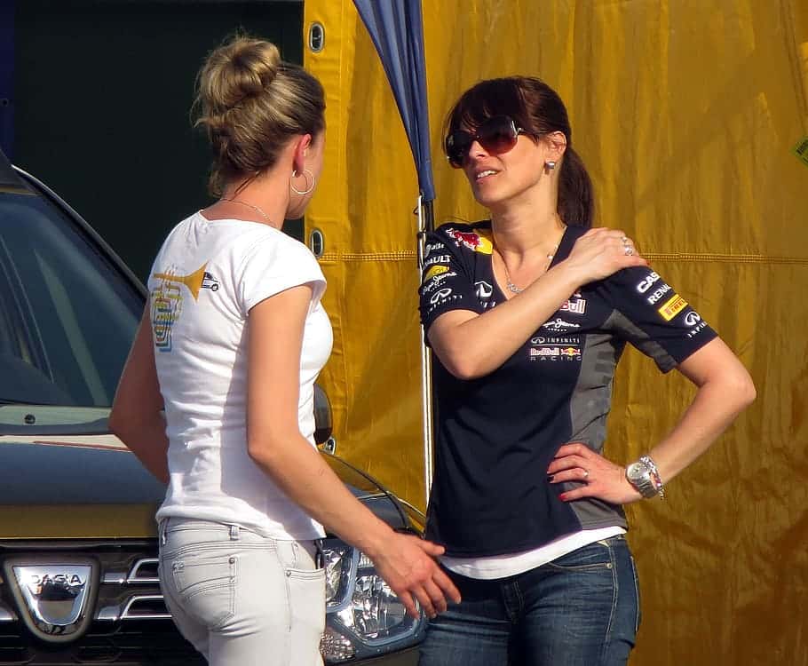 women-beautiful-talking