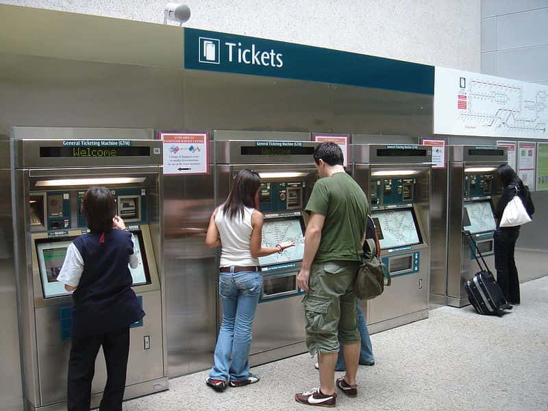 800px-MRT-GTMticketing