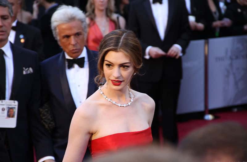 Anne_Hathaway_83rd_Academy_Awards