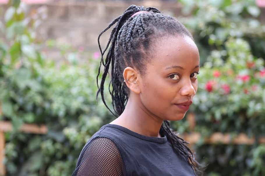 beautiful-kenyan-african-lady-wondering