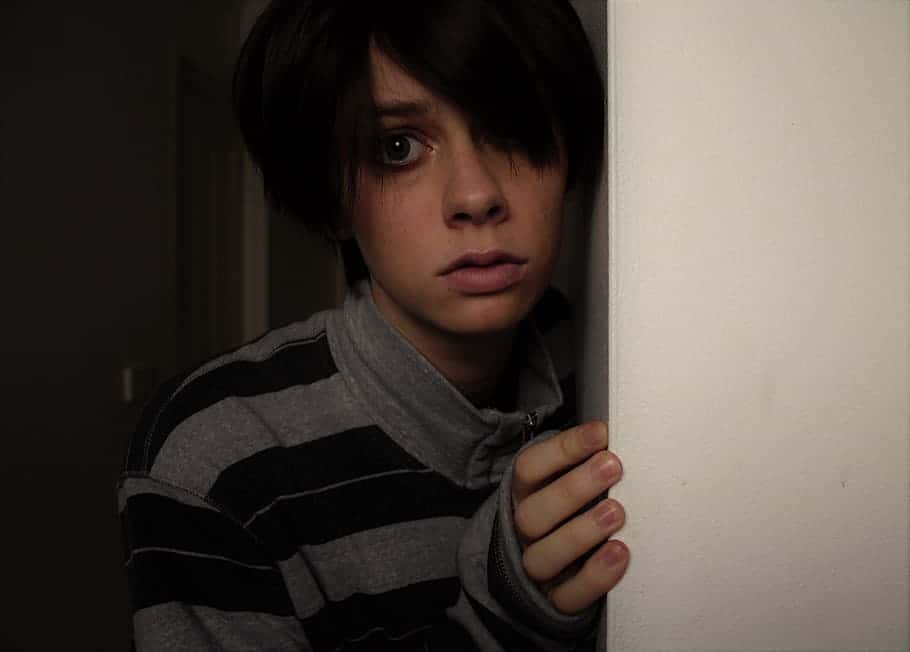 mental-health-scared-sad-alone