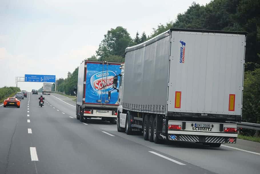remote-traffic-truck-transport-of-goods-logistics