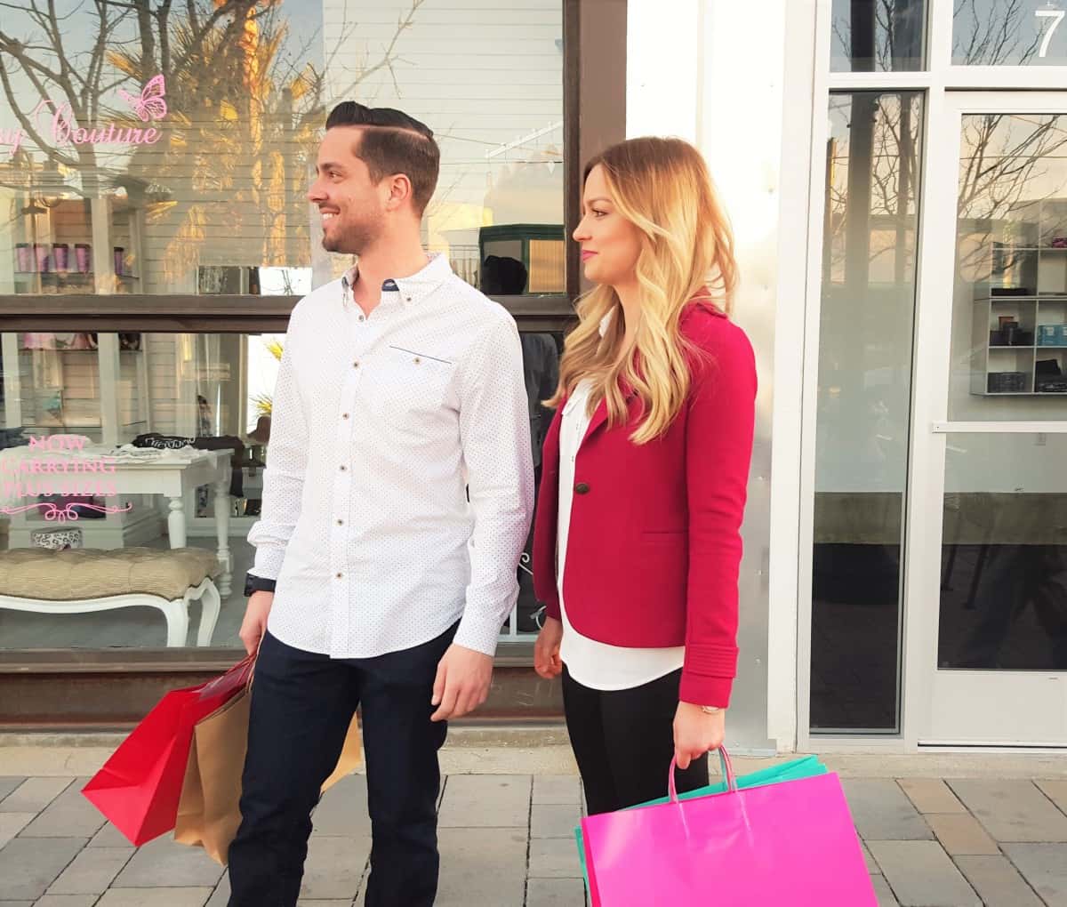 shopping_happy_customers_young_woman_young_man_retail_shop_consumer_store-807554