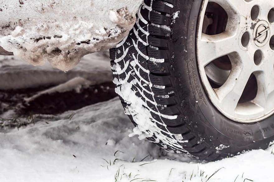 winter-snow-frost-car-tire-way-zaspa-wet-snow-opel