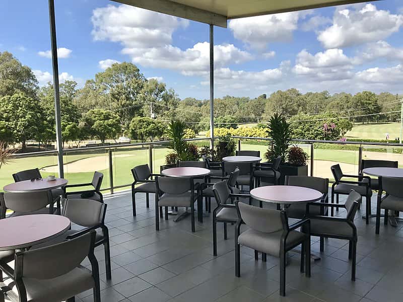 800px-Clubhouse_terrace_of_the_Oxley_Golf_Club