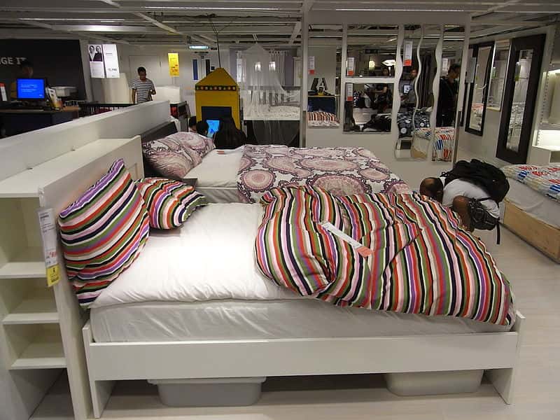 800px-HK_Causeway_Bay_IKEA_furniture_shop_interior_beds_July-2012