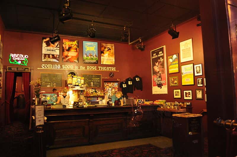 800px-Port_Townsend_-_Rose_Theatre_lobby_01