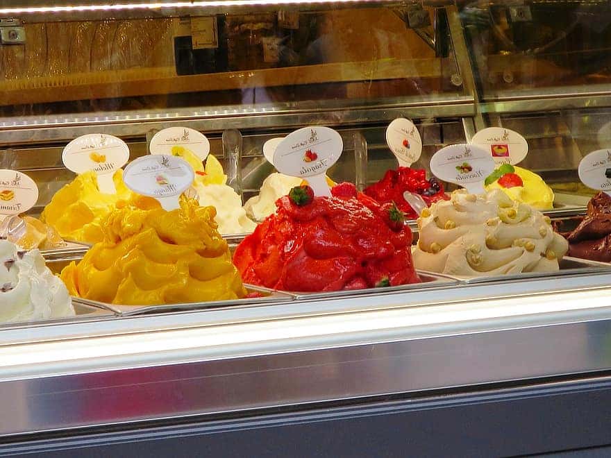 ice-cream-parlour-ice-cream-eiscafe-ice-candy-italy-feasting-sweet