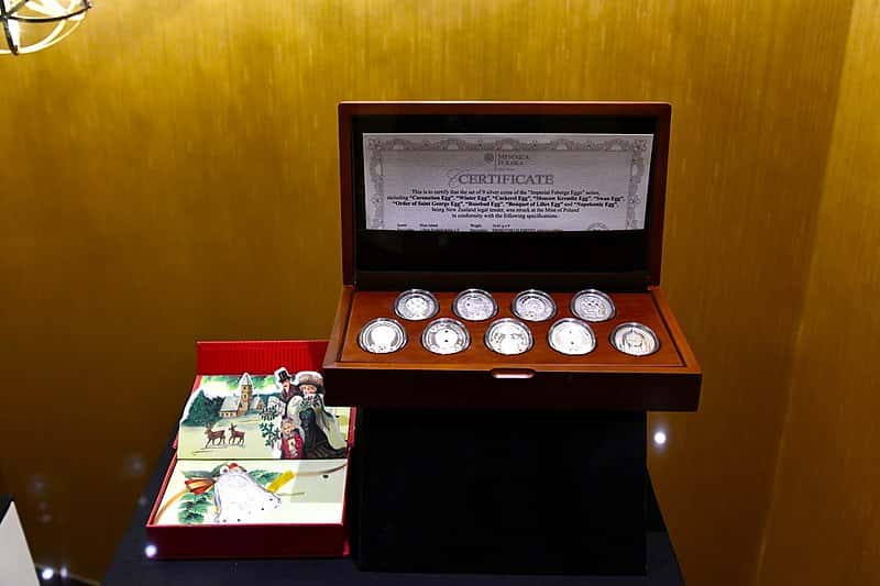 800px-Coin_museum_Thailand_by_Trisorn_Triboon_11