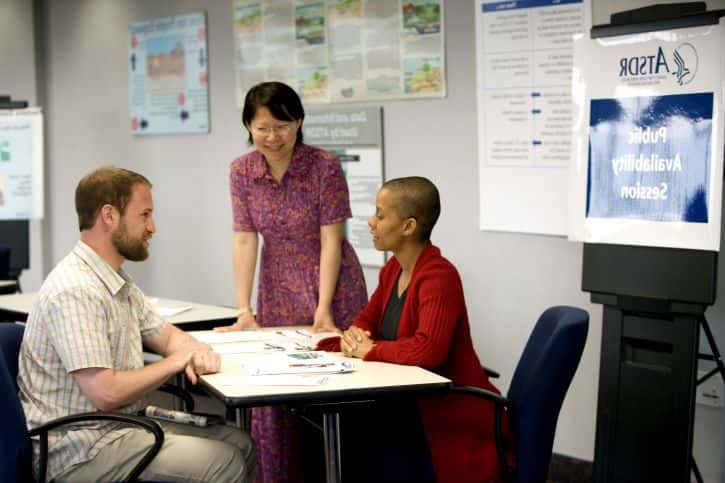 african-american-and-asian-american-woman-with-caucasian-man-in-office-working-725x483