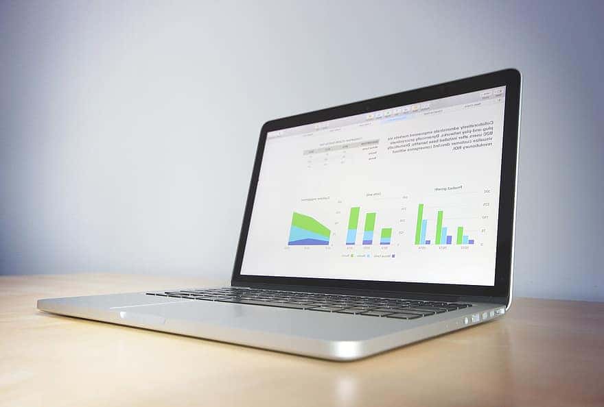 macbook-laptop-business-work-computer-charts-technology-graphs-presentation