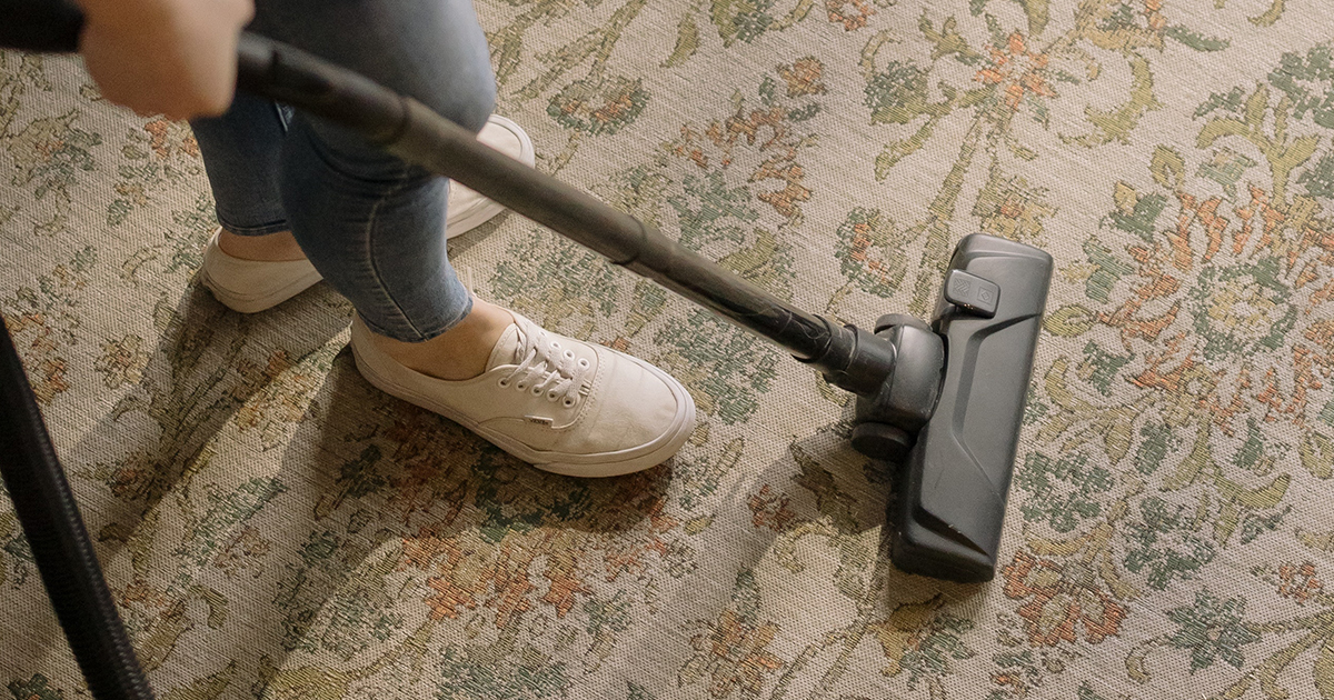 10 Overlooked Cleaning Spots In Your Home