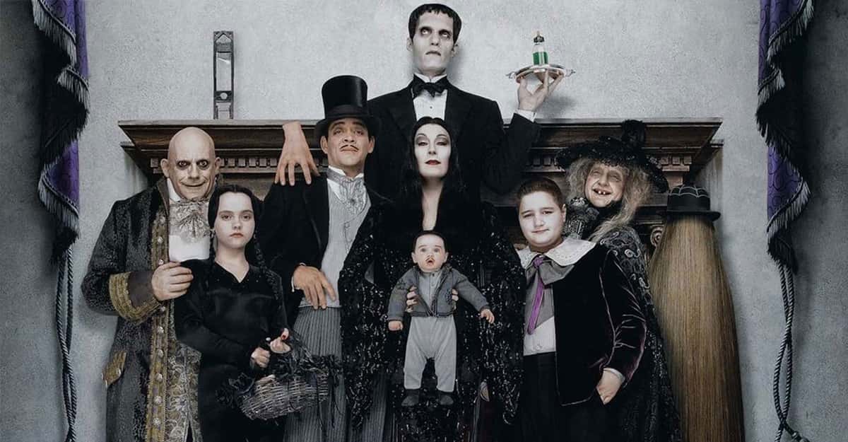 People Share The Most Bizarre Facts About Their Family
